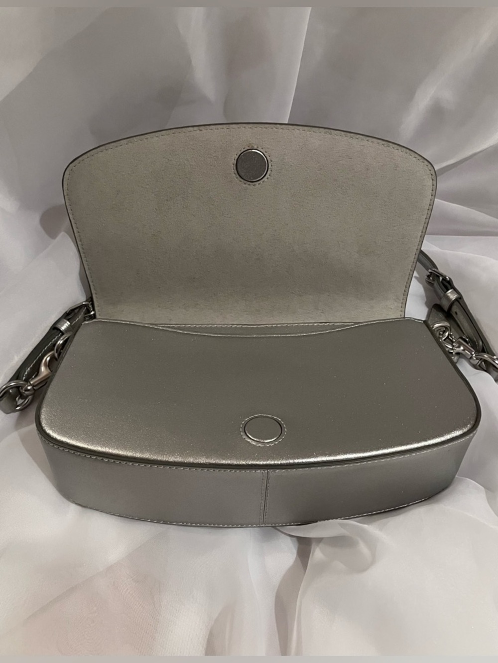 Coach Andrea Metallic Silver Bag - Picture 4 of 10
